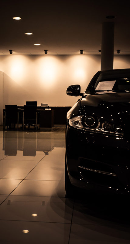 Inspiracje Światłem autorem projektu oświetlenia w Salonie Auto Breczko
